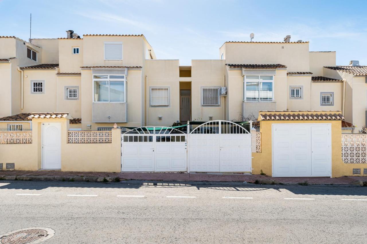 Bungalow Sunrise Europa Торевиеха Екстериор снимка